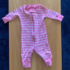 Hanna Andersson Pink Striped one piece pajamas 0-3 mnths